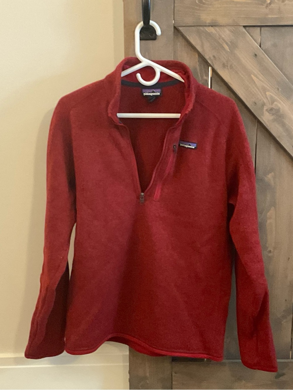 Patagonia Men’s Red Half-Zip Fleece Pullover